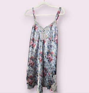 Vintage Silk & Satin Floral Lace Trim Nightgown